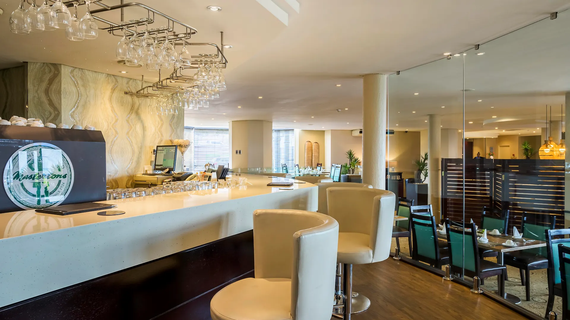 Paxton Hotel Port Elizabeth 4*,